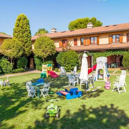 Ferienhaus Fuer 6 Personen Ca 50 M In Bibione, Venetien Provinz Venedig - B59974 Bibione