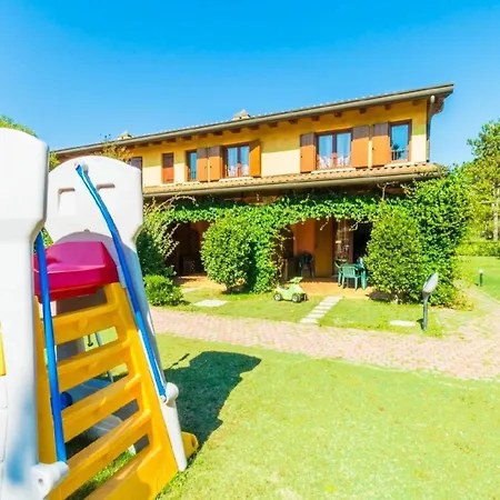 Ferienhaus Fuer 6 Personen Ca 50 M In Bibione, Venetien Provinz Venedig - B59974 Holiday home Bibione